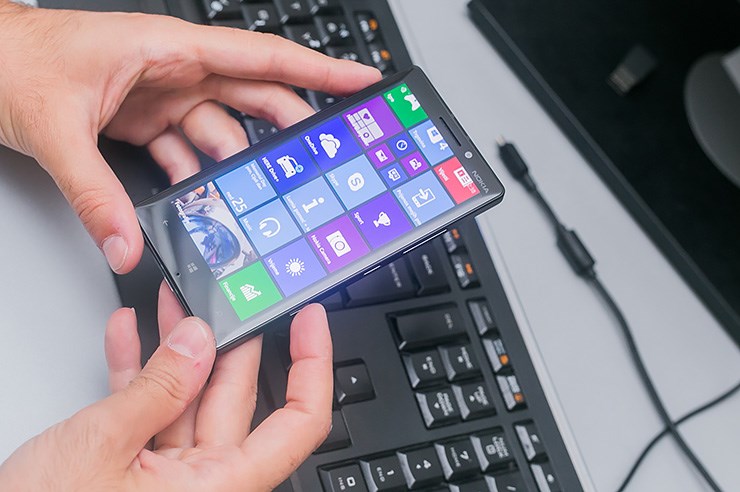 Nokia Lumia 930 (21).jpg